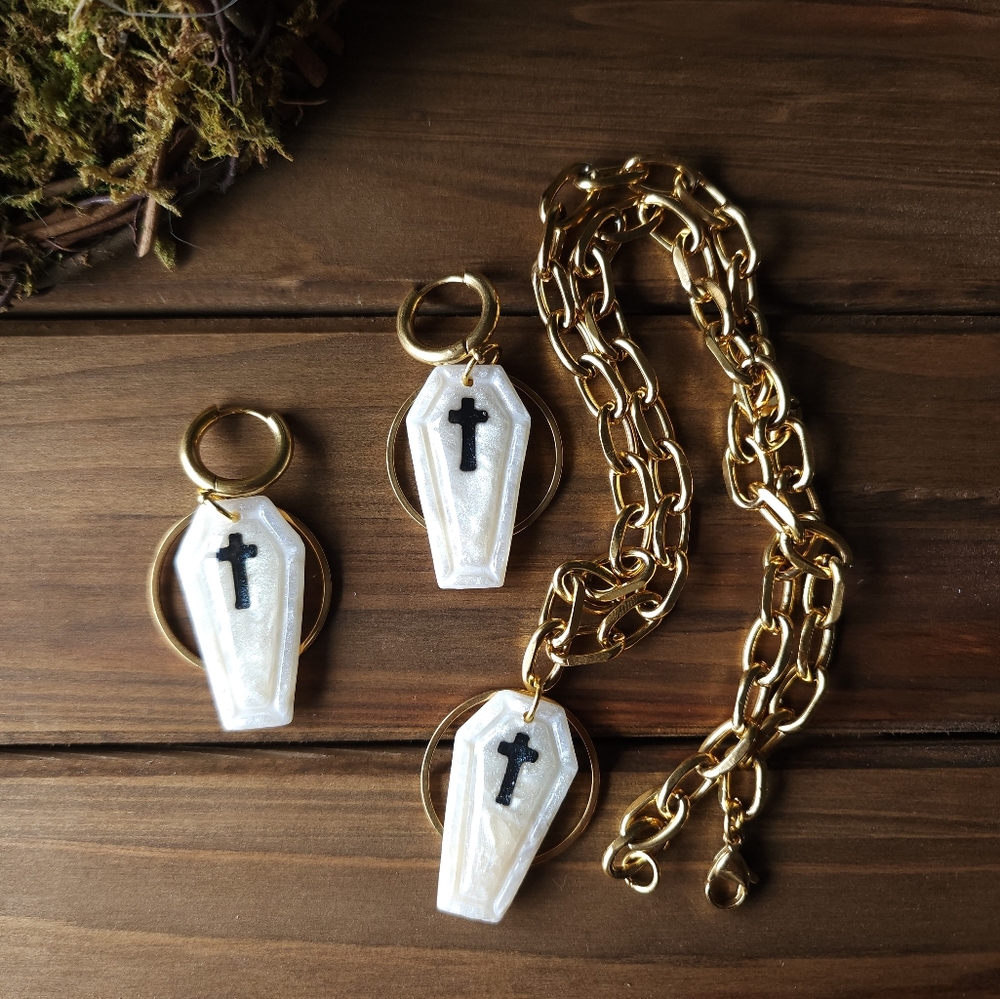 Coffin earring and necklace set